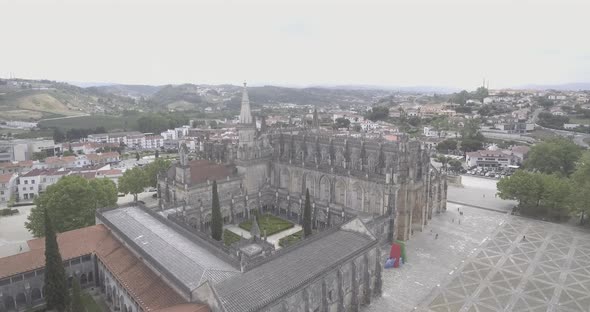 Portuguese Cathedral and Monastery alt