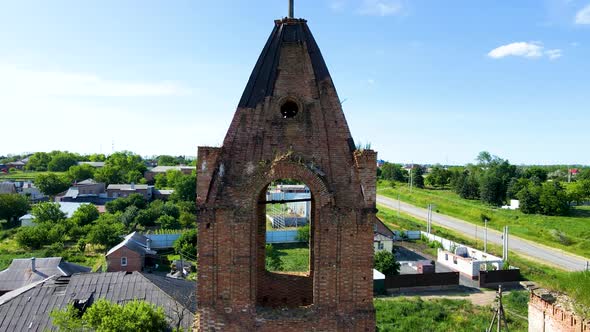 Old ruined church alt