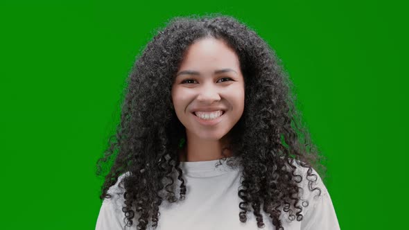 Green Screen Friendly Lady Shows Like alt