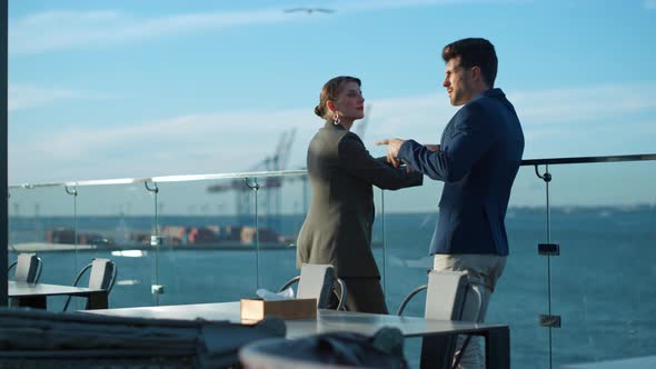 Business People Talking Outdoors in Sunlight alt