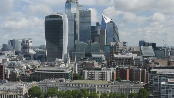 London City Skyline. UK Business, Finance and Banking Center alt