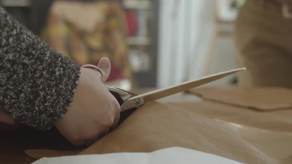 Production of Leather Moccasins alt