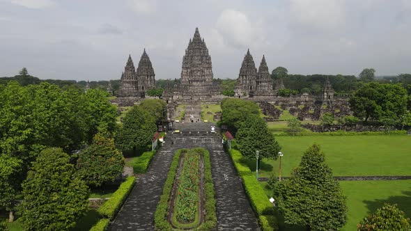 Aerial view of Indonesian hinduism people pray in Prambanan temple in Yogyakarta, Indonesia. alt