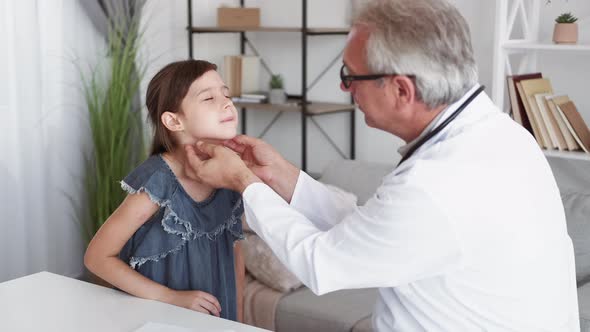 Child Healthcare Pediatrician Checkup Sore Throat alt