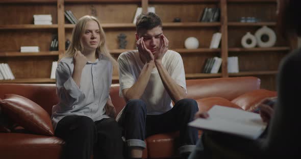 Young Wife Complaining About Husband alt