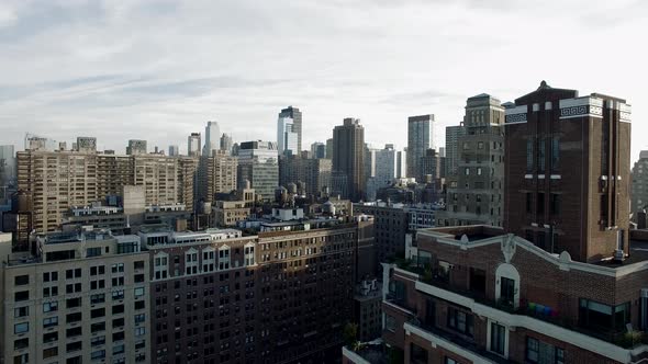 High Rise Skyline Buildings in New York City alt