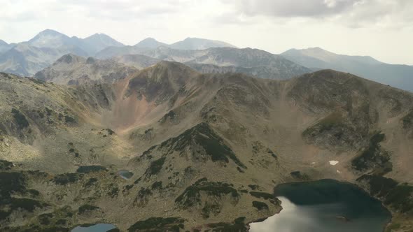 Tevno Vasilashko Lake In Pirin Mountain 4 alt