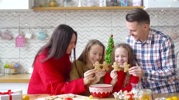 Happy Family Bake Cookies for Christmas