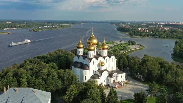 Assumption Cathedral in Yaroslavl Russia alt