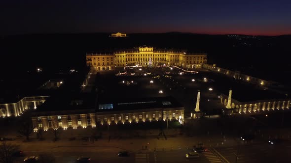 Aerial of Schonbrunn Palace and Gloriette alt