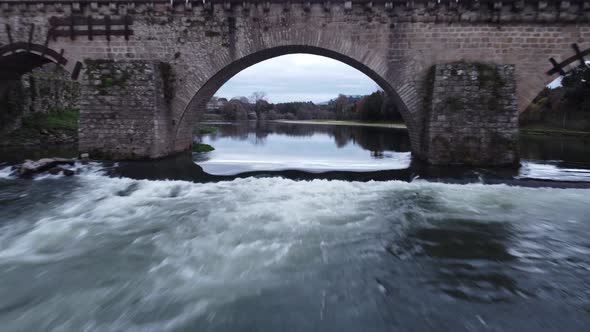 Flying Over The Bridge 4K 01 alt