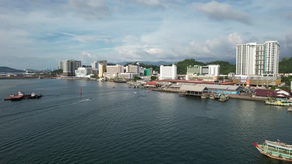 The Gaya Island of Kota Kinabalu Sabah alt