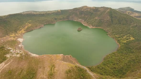 Landscape, Volcano, Mountains and Lake alt