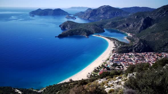 Amazing beautiful panoramic view from drone of Oludeniz Blue lagoon beach in Fethiye in Mugla alt