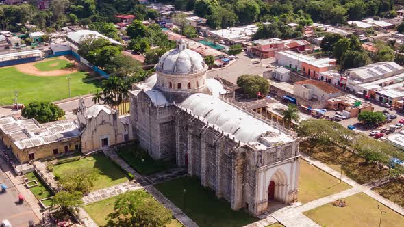 hyperlapse in church of Uman, Yucatán alt