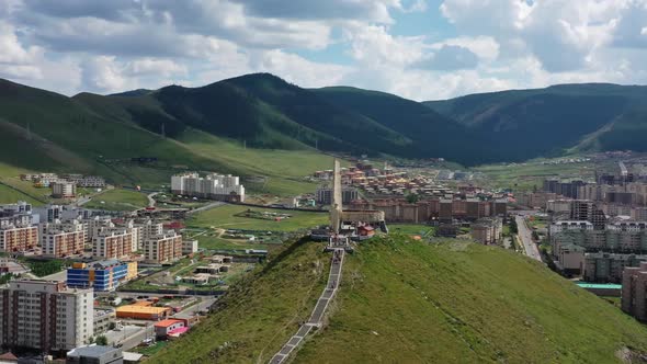 Memorial on Zaisan Tolgoi in Ulaanbaatar alt