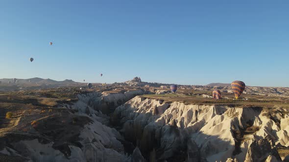 Valley Of Flying Balloon Cappadocia alt