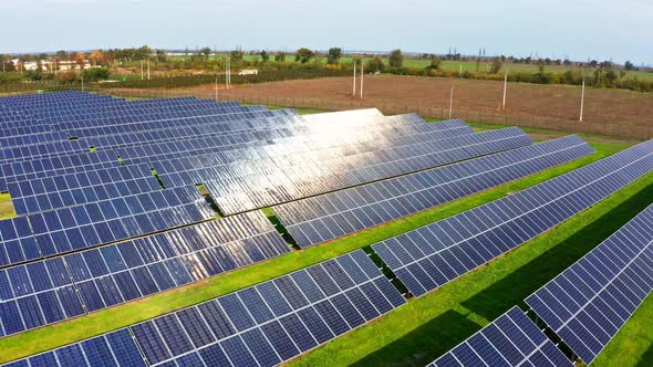 Large Solar Power Plant on a Picturesque Green Field in Ukraine alt