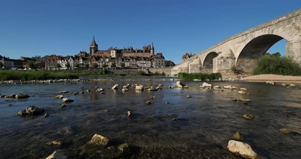 Gien, Loiret department, France. Low water level in the Loire river during a dryness season. alt