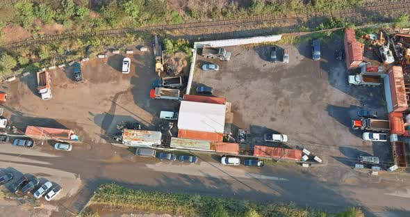 Industry Recycle Old Machine Technician Separate Classification Part of Irons Metals alt