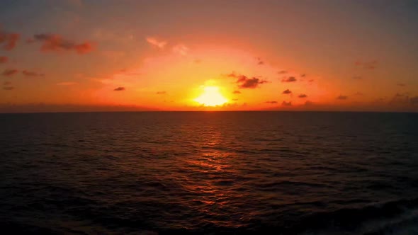 Sundown on the Gulf of Mexico, The smoke from the fires in California have given an ominous orange r alt