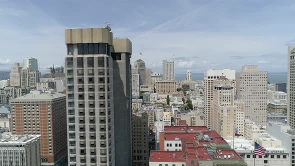 Aerial view of buildings and towers, San Francisco alt