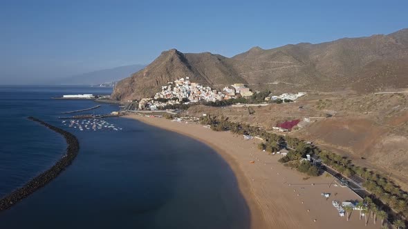 Aerial of Playa De Las Teresitas Beach, Tenerife alt