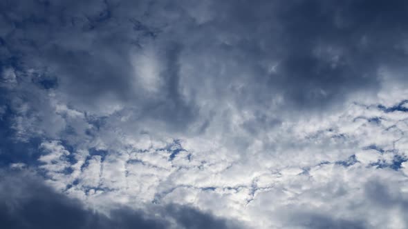 Photography Daytime Sky With Fluffy Clouds Video Loop alt