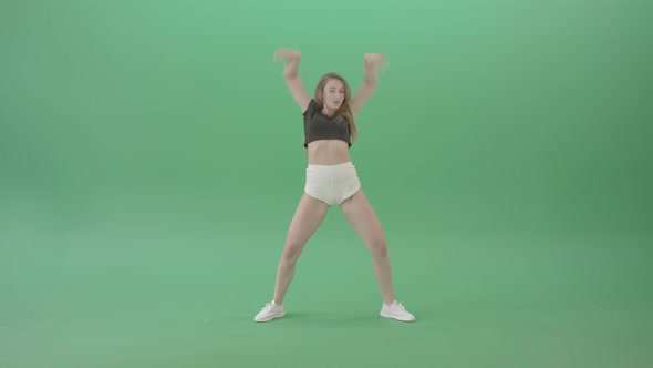 European Girl Dancing Hip Hop Twerk Dance Isolated On Green Screen   4 K Video Footage 010 alt