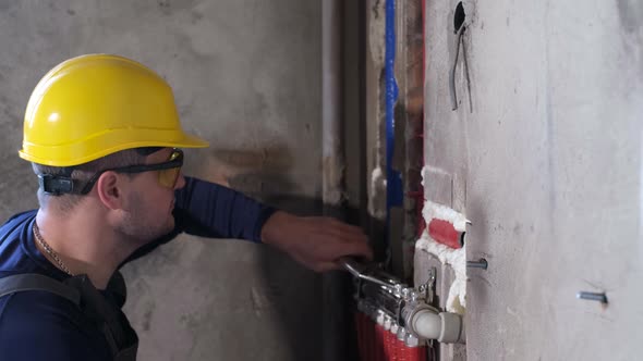 Professional Boiler Repairman alt