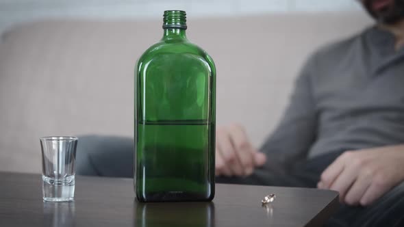 Alcohol abuse. Divorce.  alt