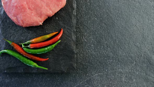 Sirloin chop, salt and chilies alt