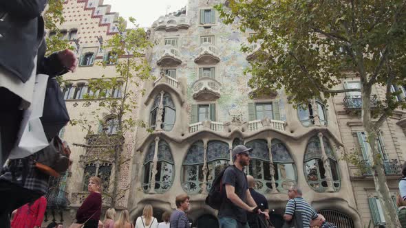 BARCELONA OCTOBER 28 2018 The Facade of the House Casa Battlo (Also Could the House of Bones alt