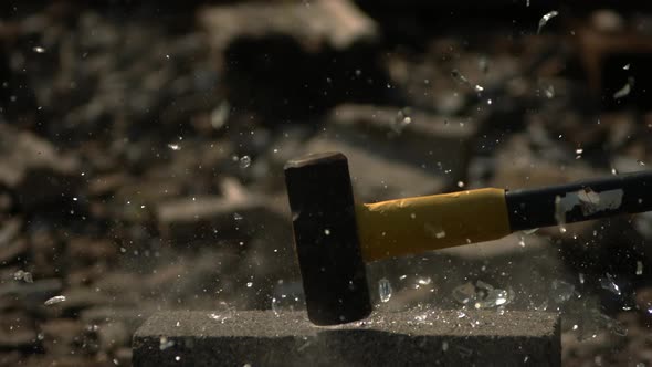Glass bottle smashed in ultra slow motion 1500fps - BOTTLE SMASH PHANTOM  alt