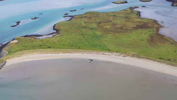 Sandy Beach in Gweebarra Bay By Lettermacaward in County Donegal  Ireland alt