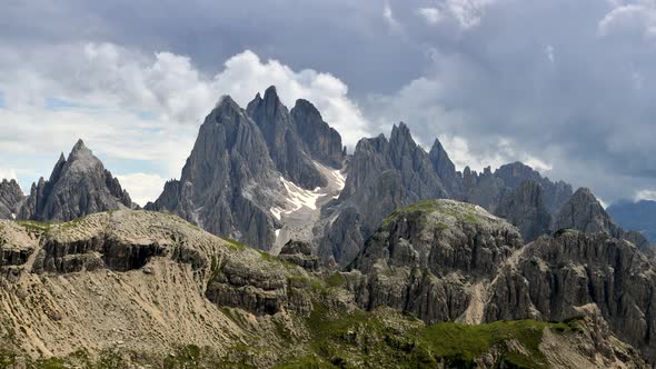 Cadini Di Misurina Mountain Peaks alt