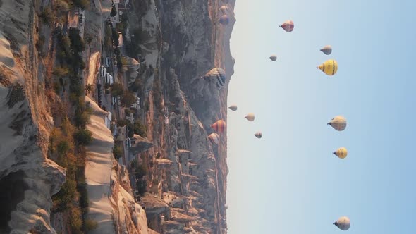 Balloons in Cappadocia Vertical Video Slow Motion alt