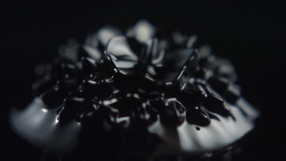 Ferrofluid, Slow Motion alt