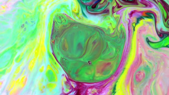 Hypnotizing In Detailed Surface Colorful Paint Spreads 56