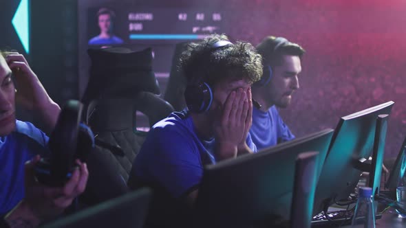 Tired Gamers During Professional Tournament alt