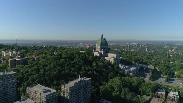 Saint Joseph's Oratory on Mount Royal alt