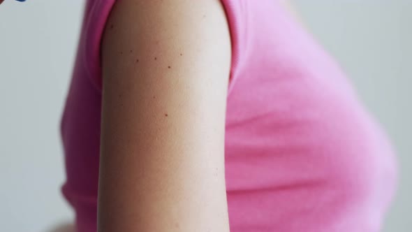 Covid Protection Female Patient Vaccination alt