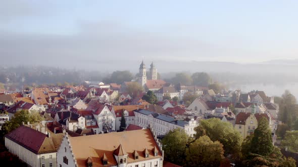 Lindau is a small town and a former municipality in the district Anhalt-Bitterfeld alt
