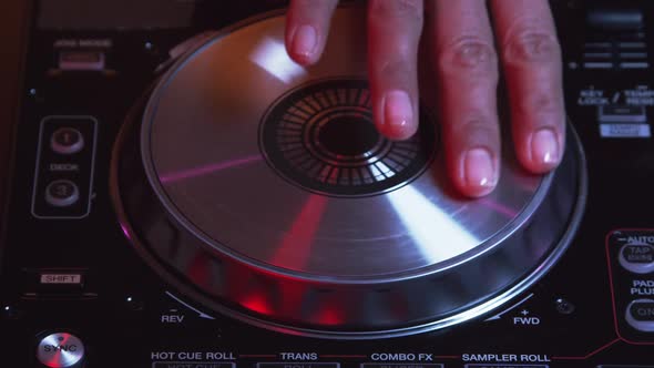DJ Hand Mixing And Scratching Turntable 09