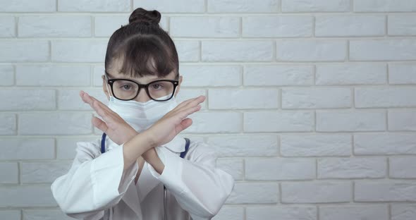 Little Doctor in Self Isolation alt