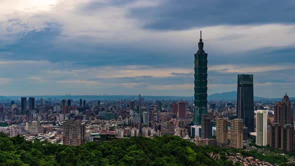 day to night time lapse of city view in Taipei, Taiwan
