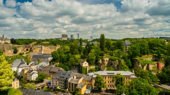 Panoramic View on Luxembourg City alt