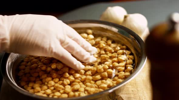 I Taste Duck Meat with Chickpeas and Cooked Vegetables alt