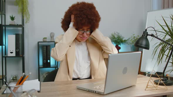 Focused Business Woman Girl at Office Reads Social Media News Accidentally Spilled Water on Laptop alt