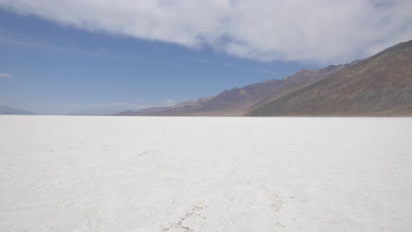White ground in Death Valley alt